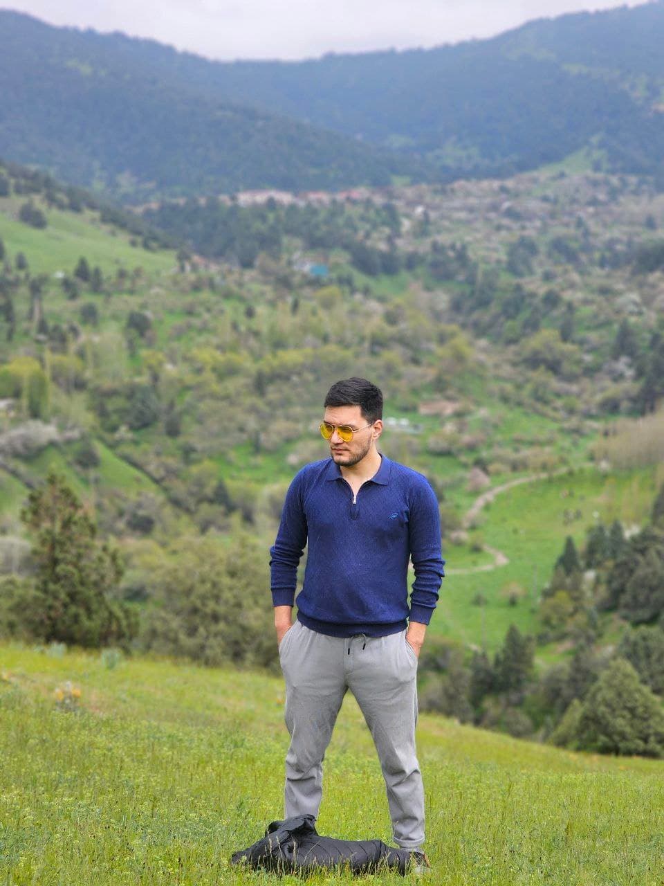 Manguberdi Abdullayev — o‘qituvchi surati